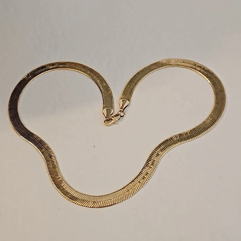 WIDE HERRINGBONE Goldtone 19 1/2